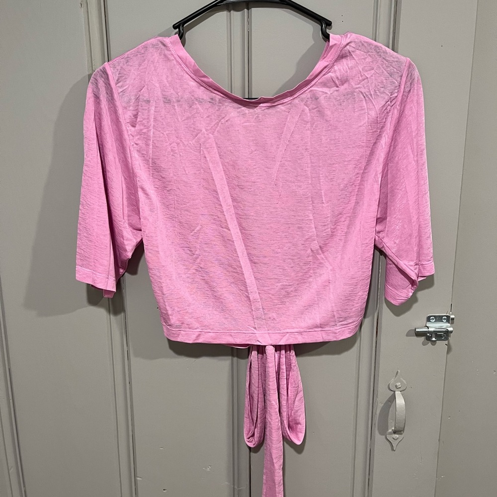 Fabletics Cropped Wrap Top Size Small - Picture 2 of 5
